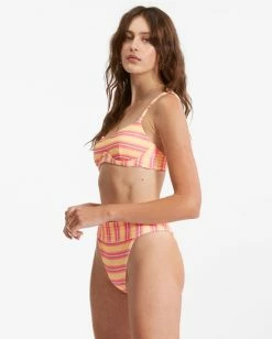 Buy β¨ Billabong Sunchaser Kenzley Underwire π Bikini Top PINEAPPLE β€οΈ 17 Buy β¨ Billabong Sunchaser Kenzley Underwire π Bikini Top PINEAPPLE β€οΈ -Women's Swim Store abjx300553 billabongw pne sd1 1