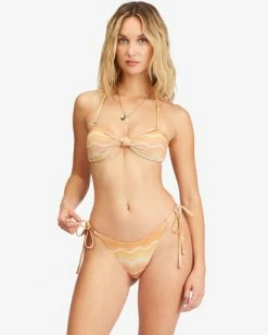 Deals ๐ Billabong Wave Hello Bandeau ๐ Bikini Top MULTI ๐ 23 Deals ๐ Billabong Wave Hello Bandeau ๐ Bikini Top MULTI ๐ -Women's Swim Store abjx300631 billabongw mul dtl3 1